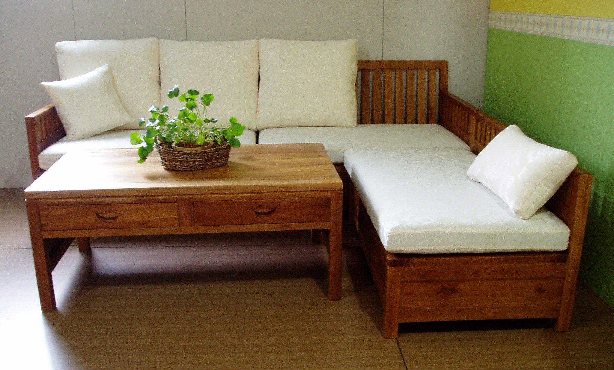 如何識別柚木家私？